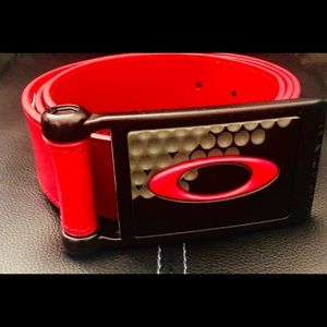 Oakley red men's belt size 32-36 waist new